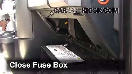 Interior Fuse Box Location: 2005-2009 Land Rover LR3 - 2006 Land Rover